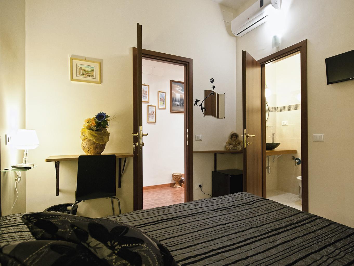 Holidays Rooms Roma Ngoại thất bức ảnh